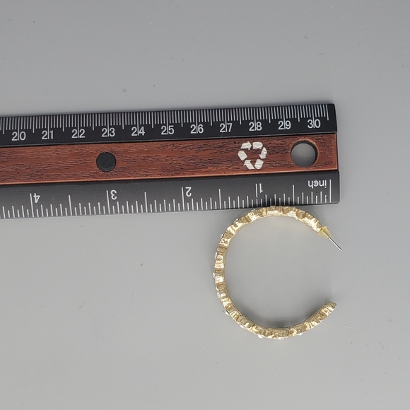 Black and White Flower Goldtone Hoop Earrings - Picture 6 of 6